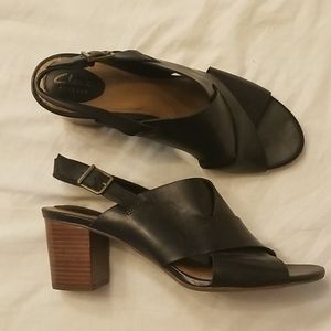 Clarks artisan leather heeled sandals size 11
